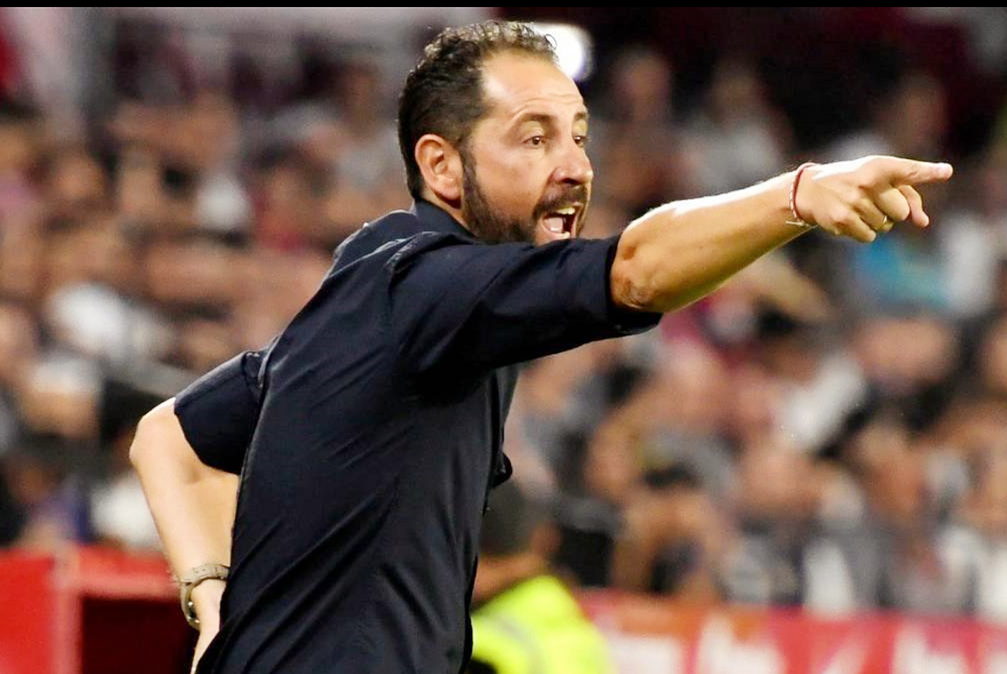 关于西班牙队教练压力巨大！，阿扎伦卡遭遇十持续失利全场沸腾不已的信息爱游戏注册登录