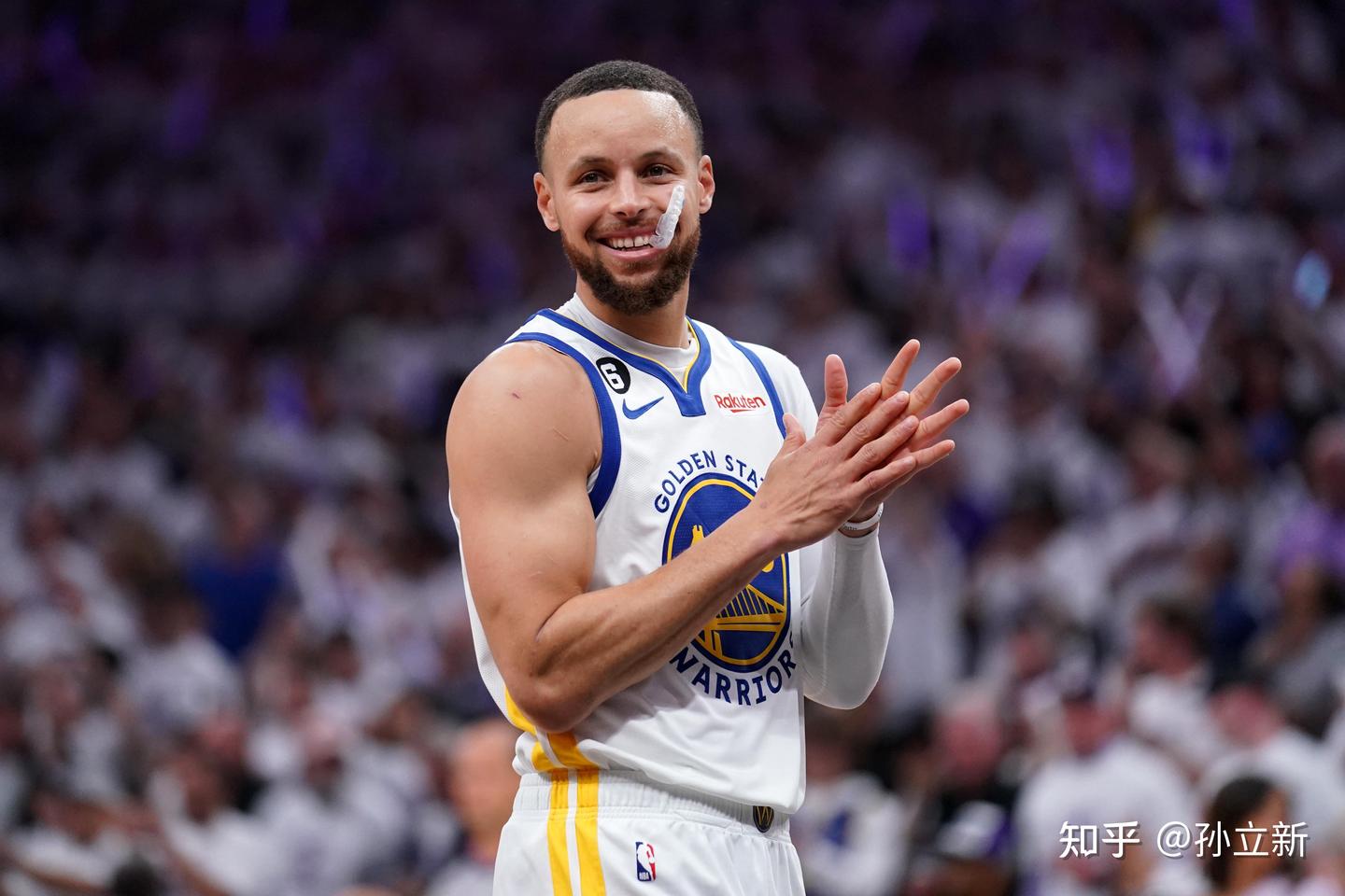  库里回归赛场，逆转首场状态亮眼，DWG观众沸腾！爱游戏注册登录